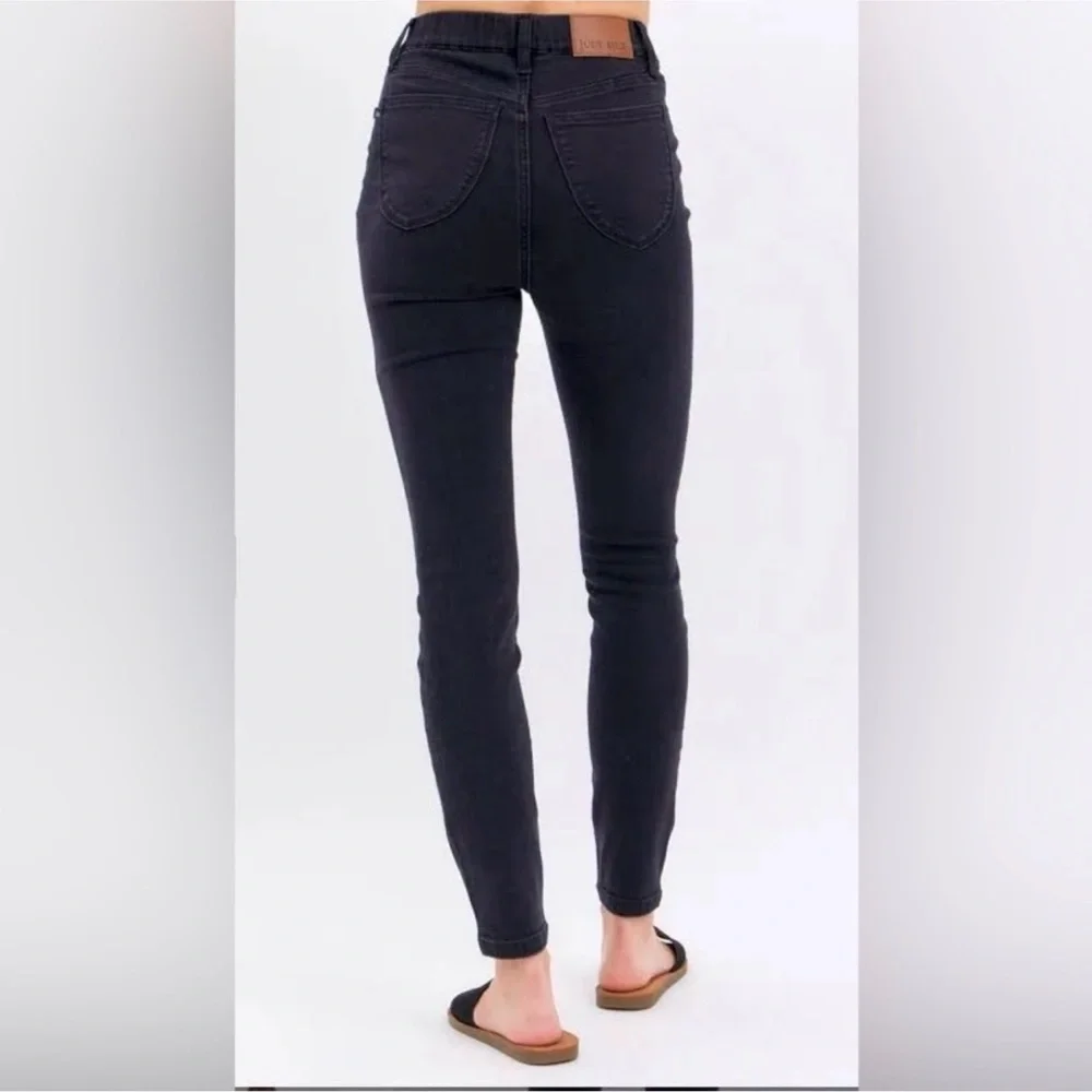 NEW JUDY BLUE pull on skinny jeans in black 5/27 high rise - Picture 2 of 11